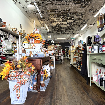 Shopping in Downtown Holton