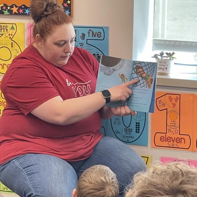 Local businesses, Junior Leader Reader and FOBBL brought local volunteers into HES to read books to classes and send home a book with each student.